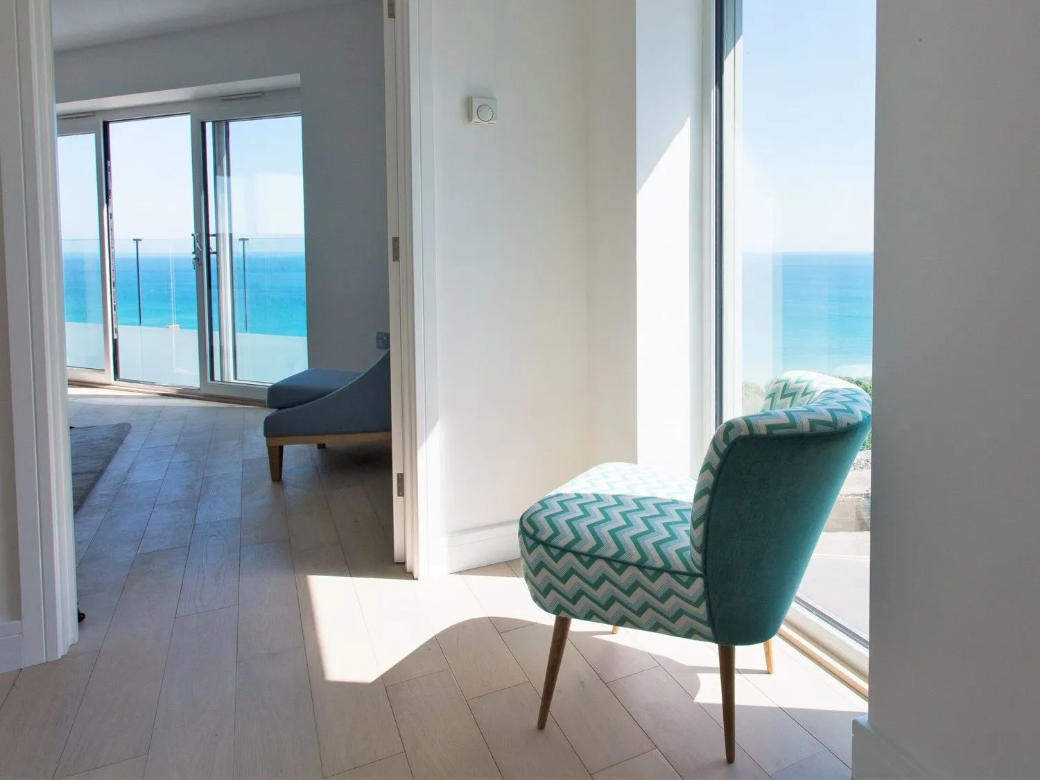 sc_1645792566_1099435_5