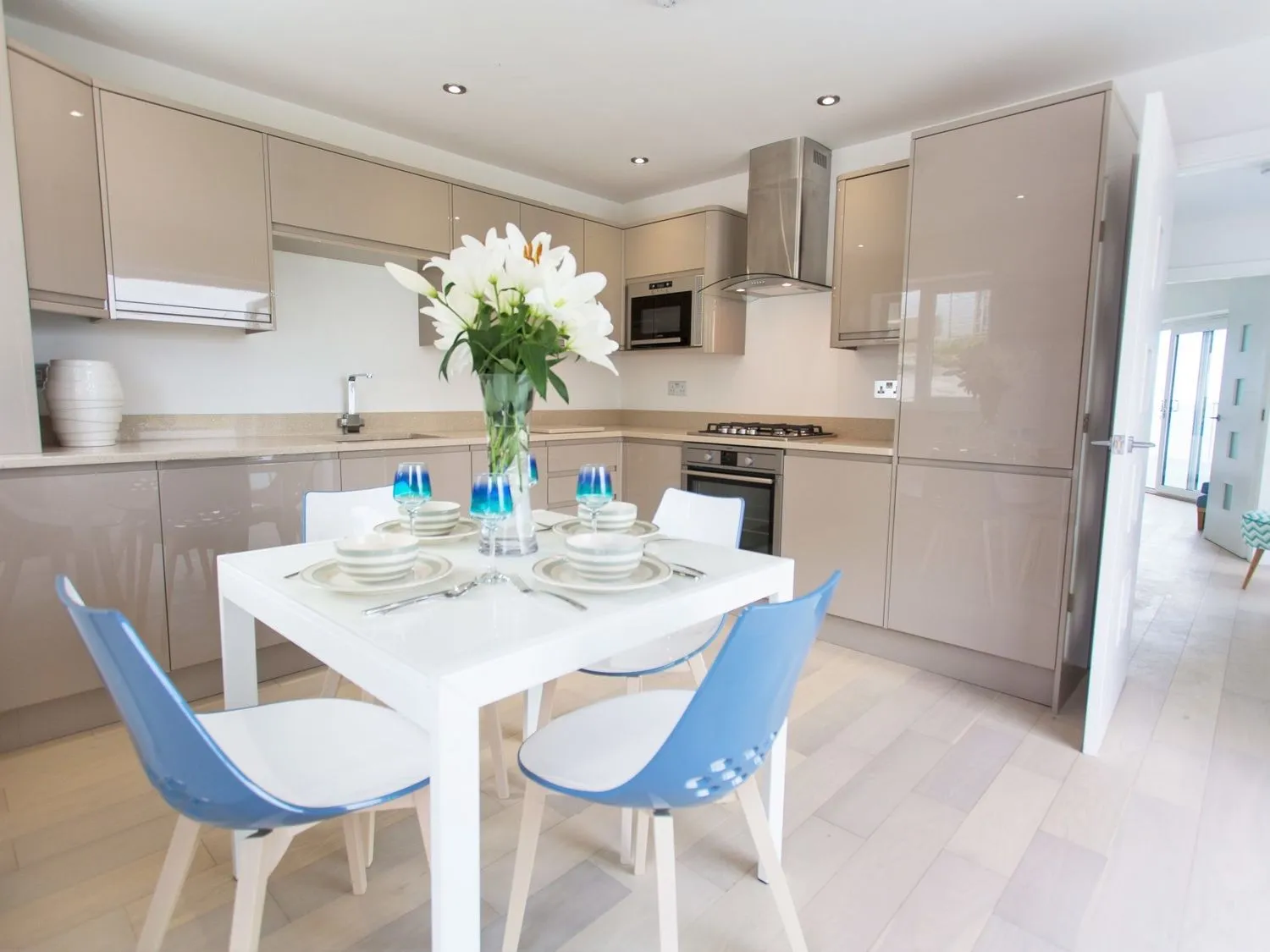 sc_1645792567_1099435_6