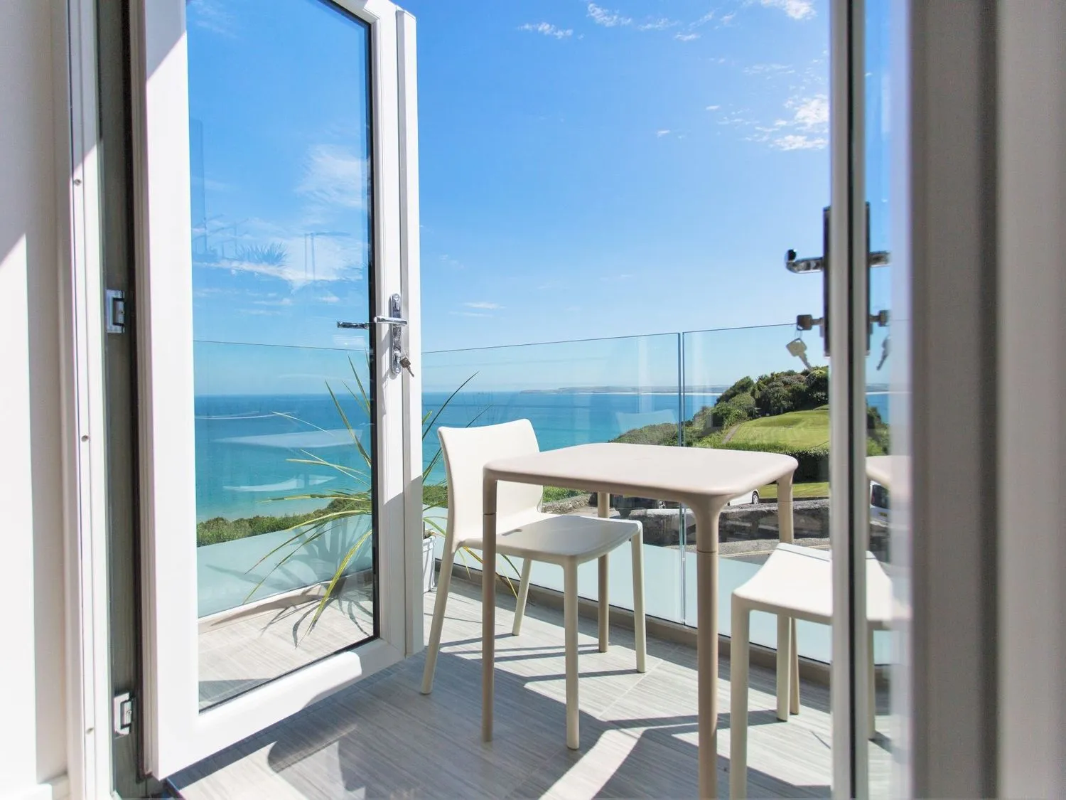 sc_1645792569_1099435_10