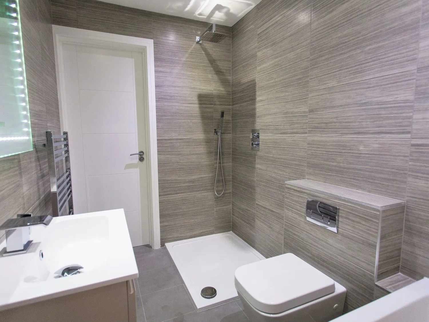 sc_1645792573_1099435_17