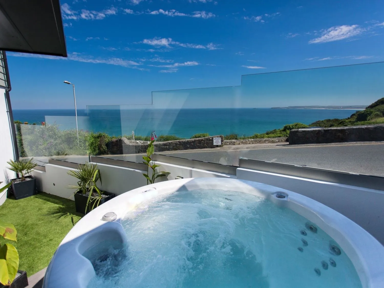 sc_1645792573_1099435_18